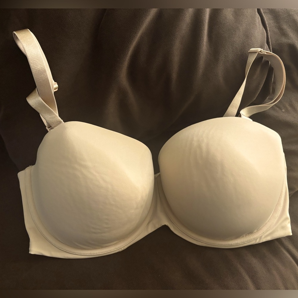 Cacique 42DDD strapless convertible bra
